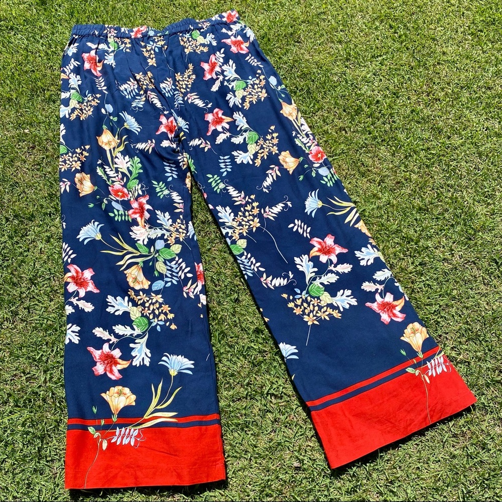 Like New Floral Wide Leg Pant - Picture 6 of 9